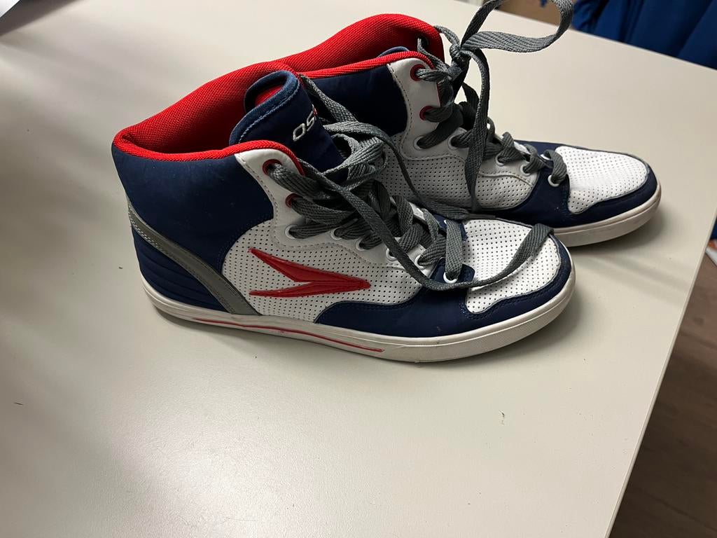Sportschoenen maat 40, Enlèvement ou Envoi, Comme neuf