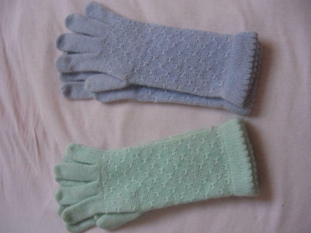Keuze uit vier paar handschoenen in pasteltinten: blauw of, 134 t/m 140, Meisje, Nieuw, Ophalen of Verzenden