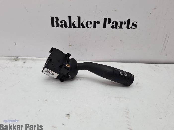Commutateur essuie-glace d'un Volkswagen Touareg, -, Volkswagen, -, 3 mois de garantie