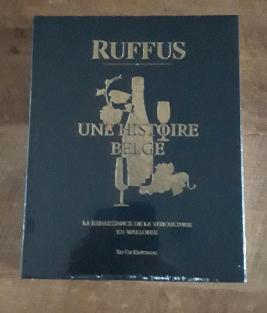 Ensemble livre et seau à glace : Ruffus, Enlèvement ou Envoi, Neuf, Autres régions, Autres types