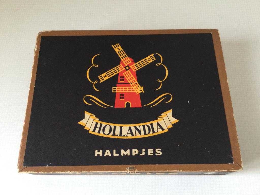 Hollandia Halmpjes houten sigarenkistje, Enlèvement ou Envoi, Comme neuf