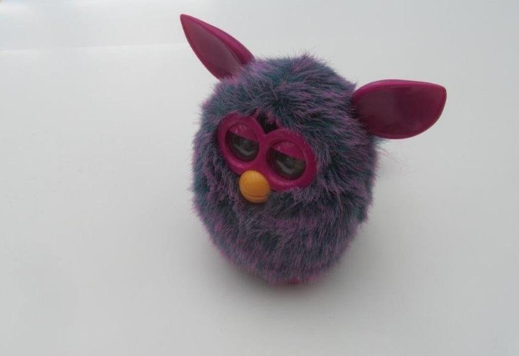 Voodoo Purple Furby Hasbro, Ophalen of Verzenden, Zo goed als nieuw, Ontdekken, Met licht