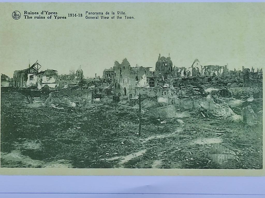 The ruins of Ypres 1914-18 -> General View of the Town, Boeken, Ophalen, Nieuw, Voor 1940, Overige onderwerpen