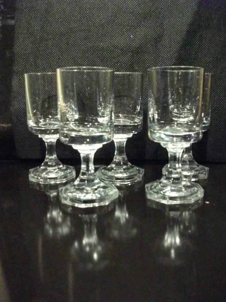 lot druppelglazen likeurglazen op voet, Ophalen, Glas of Glazen, Effen, Glas