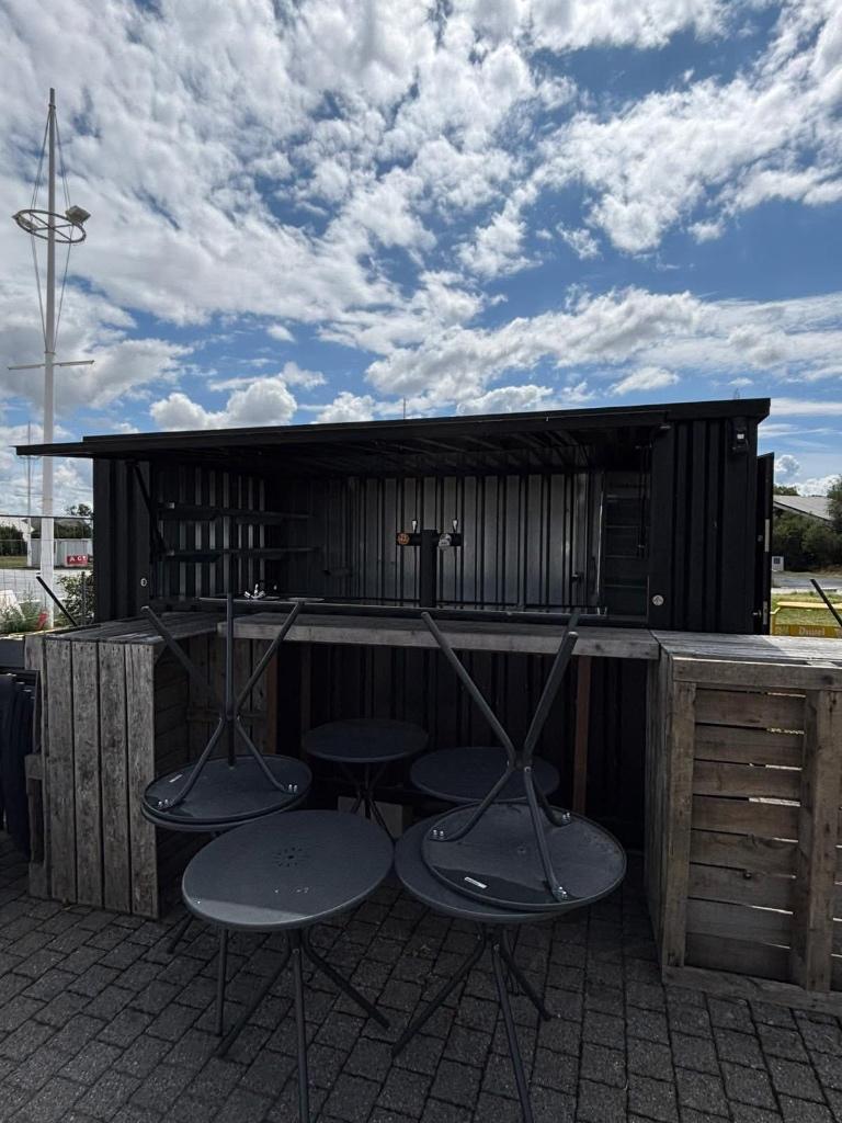Conteneur Bar, Ophalen, Zo goed als nieuw
