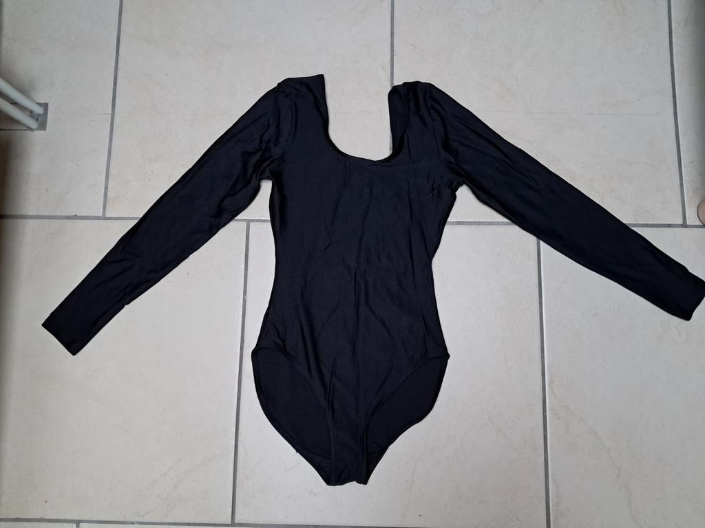 Justaucorps noir brillant Domyos taille 14 ans, Sports & Fitness, Ballet, Enlèvement ou Envoi, Utilisé