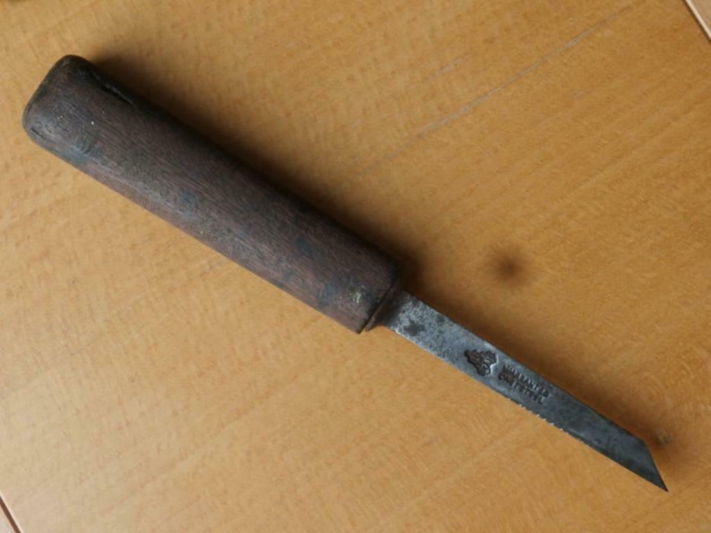 ciseau antique, Enlèvement ou Envoi