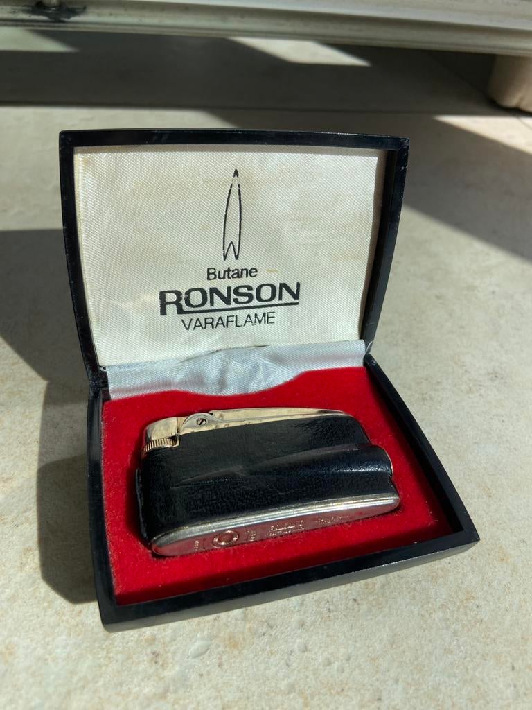 Ronson varaflame lighter aansteker briquet vintage cuir, Enlèvement ou Envoi, Utilisé, Briquet