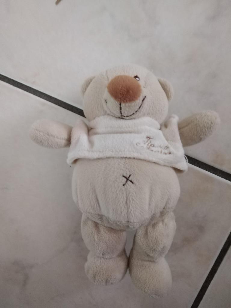 knuffel tiamo beer  (doos 60), Kinderen en Baby's, Speelgoed | Knuffels en Pluche, Ophalen of Verzenden, Nieuw, Beer