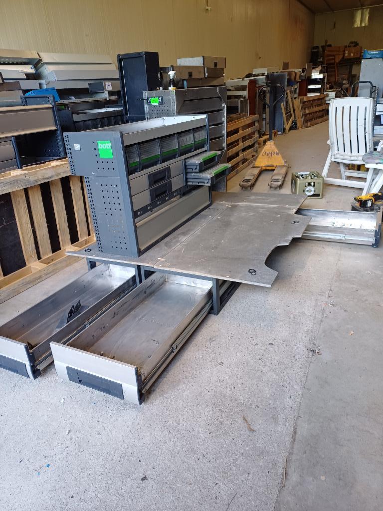 BOTT(1037)Bedrijfswagen Inrichting L 187 B 155 H 107 € 1049, Ophalen, Zo goed als nieuw