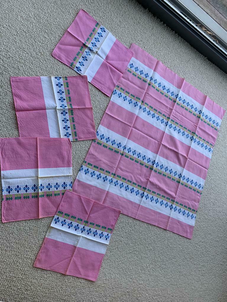 Tafelkleed ‘50 + servetten vintage, Enlèvement ou Envoi