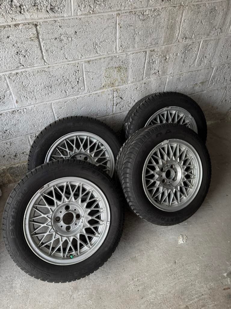 Bmw e30 bbs 15 pouces origine 4x100 et24 avec pneus, Enlèvement ou Envoi, BMW