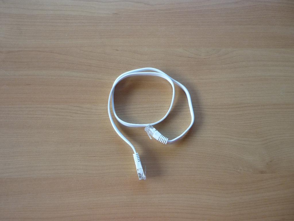 Witte RJ45 8P8C UTP flat kabel Cat.5 internetkabel 60cm, Ophalen of Verzenden