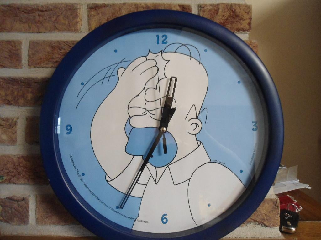 Simpson wandklok uit 1997, gemaakt in België, Verzamelen, Ophalen of Verzenden, Gebruikt, Overige typen
