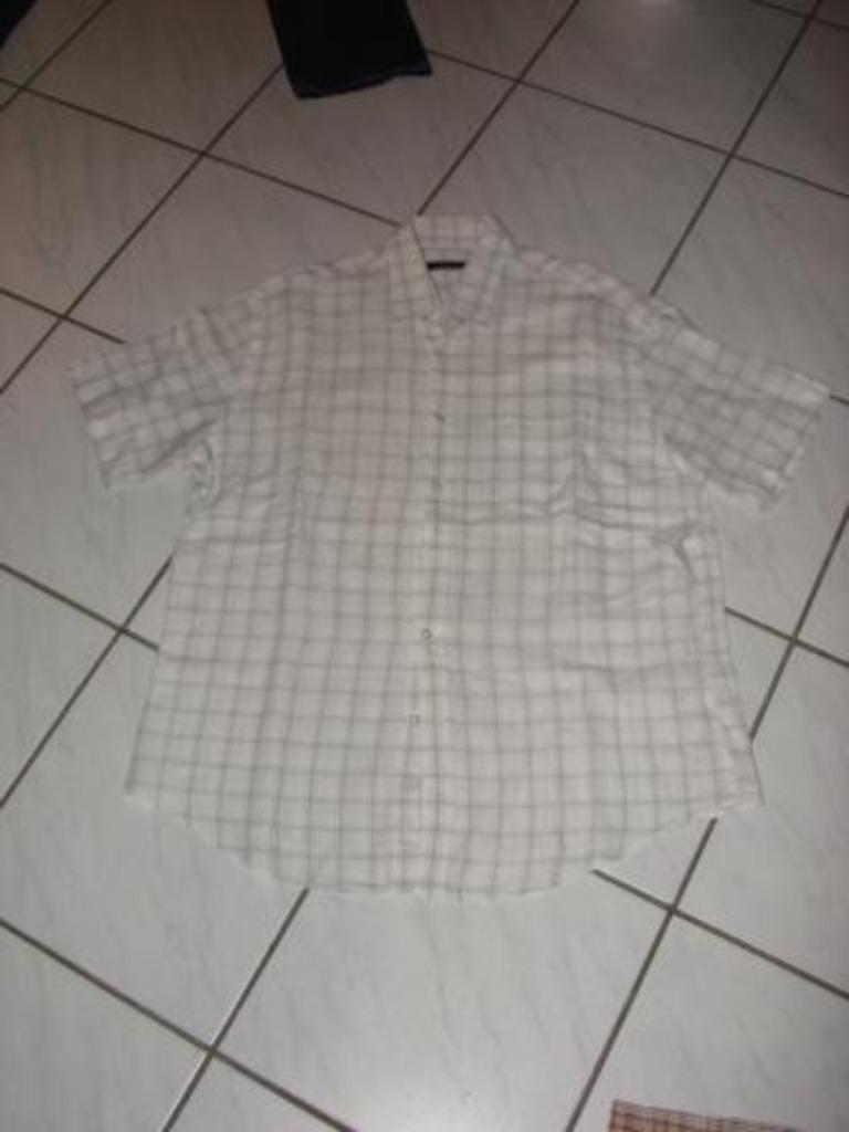 Wit hemd met korte mouwen 41/42, Kleding | Heren, Overhemden, Gedragen, Halswijdte 41/42 (L), Wit, Ophalen of Verzenden
