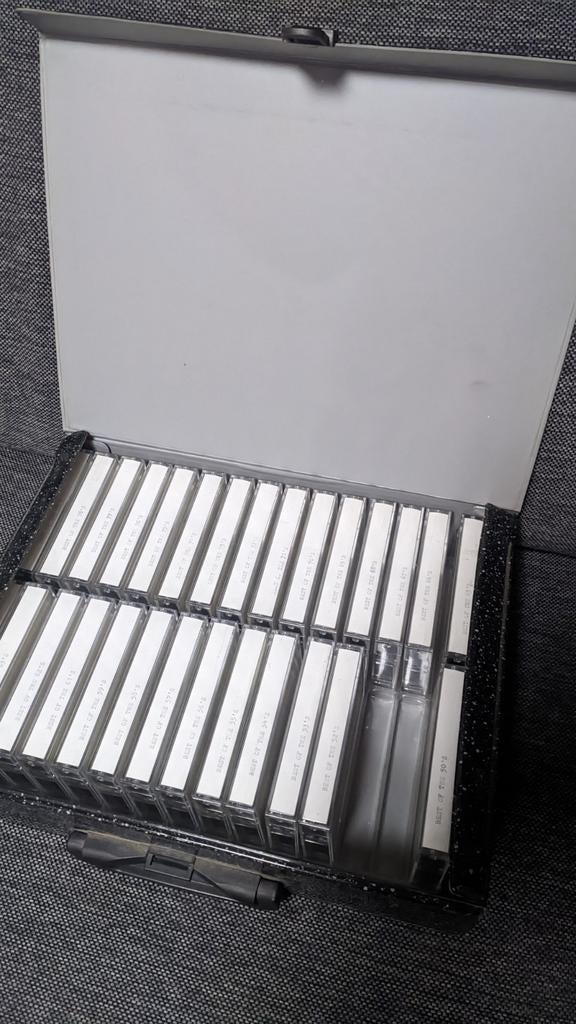 27 cassettes audio TDK SA 60 Best Of avec la valise, CD & DVD, Enlèvement ou Envoi, Comme neuf
