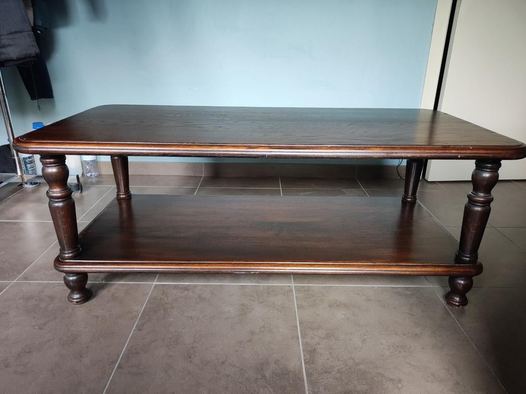Table basse en chêne, Enlèvement