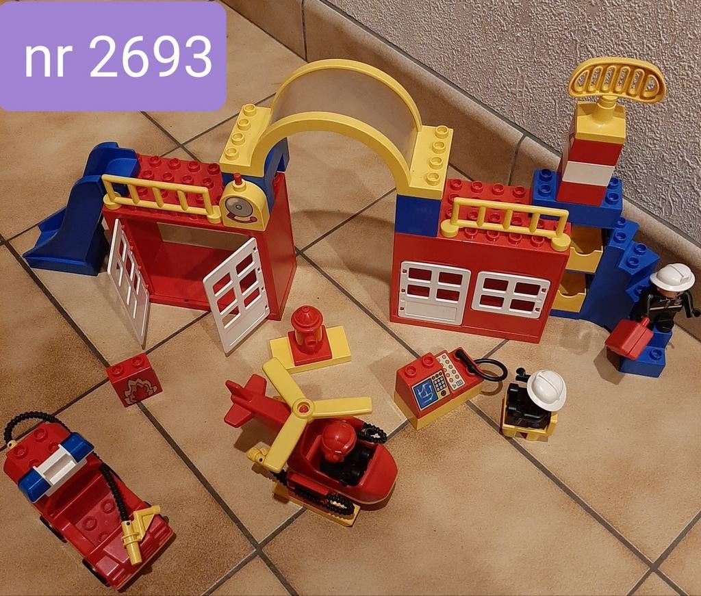 Lego duplo Brandweerkazerne set nr 2693 ( vintage), Ophalen of Verzenden, Zo goed als nieuw, Duplo