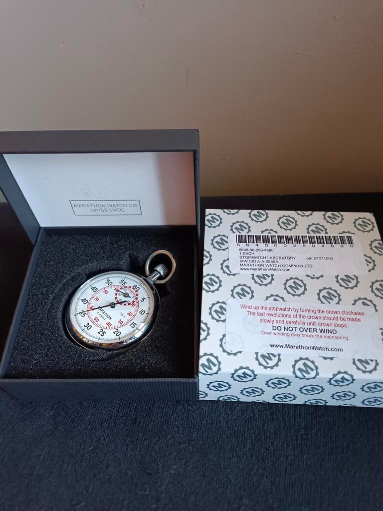 Chronomètre Marathon, Bijoux, Sacs & Beauté, Montres | Hommes, Neuf, Autres marques, Enlèvement ou Envoi, Acier