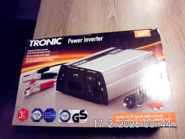 ONDULEUR 12 DC À 230 V AC, Caravanes & Camping, Camping-car Accessoires, Enlèvement, Neuf