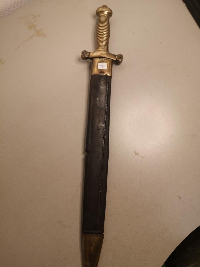 Sabre court français 1831 avec fourreau, Enlèvement, Armée de terre, Couteau ou Poignard