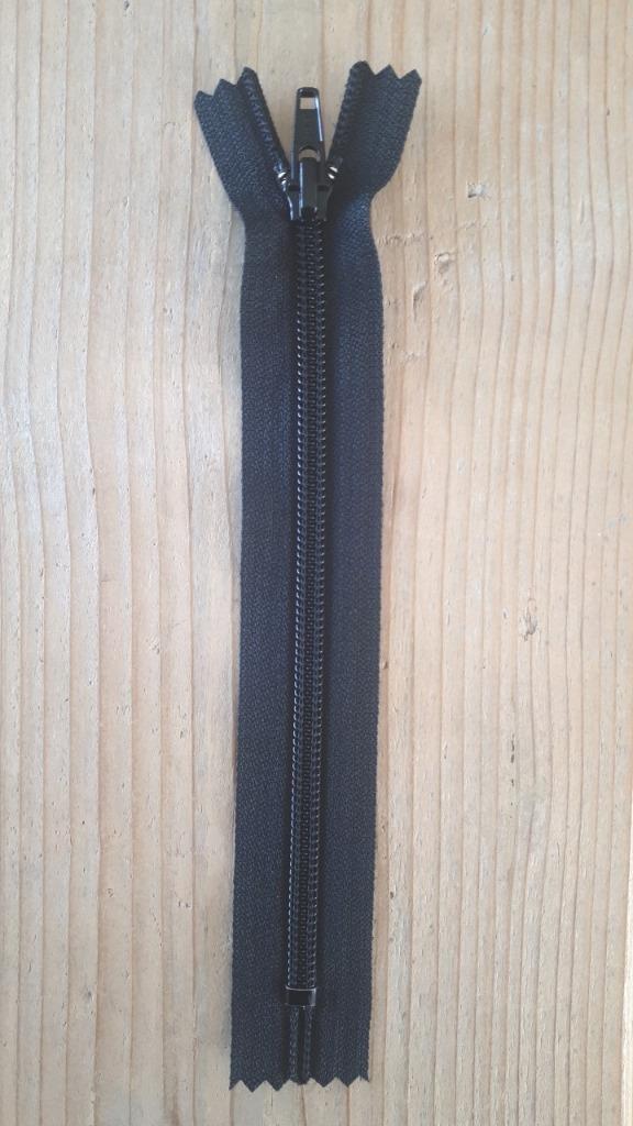 YKK rits, spiraal, niet deelbaar, kunststof tandjes, L=17cm, Hobby en Vrije tijd, Naaien en Fournituren, Ophalen of Verzenden