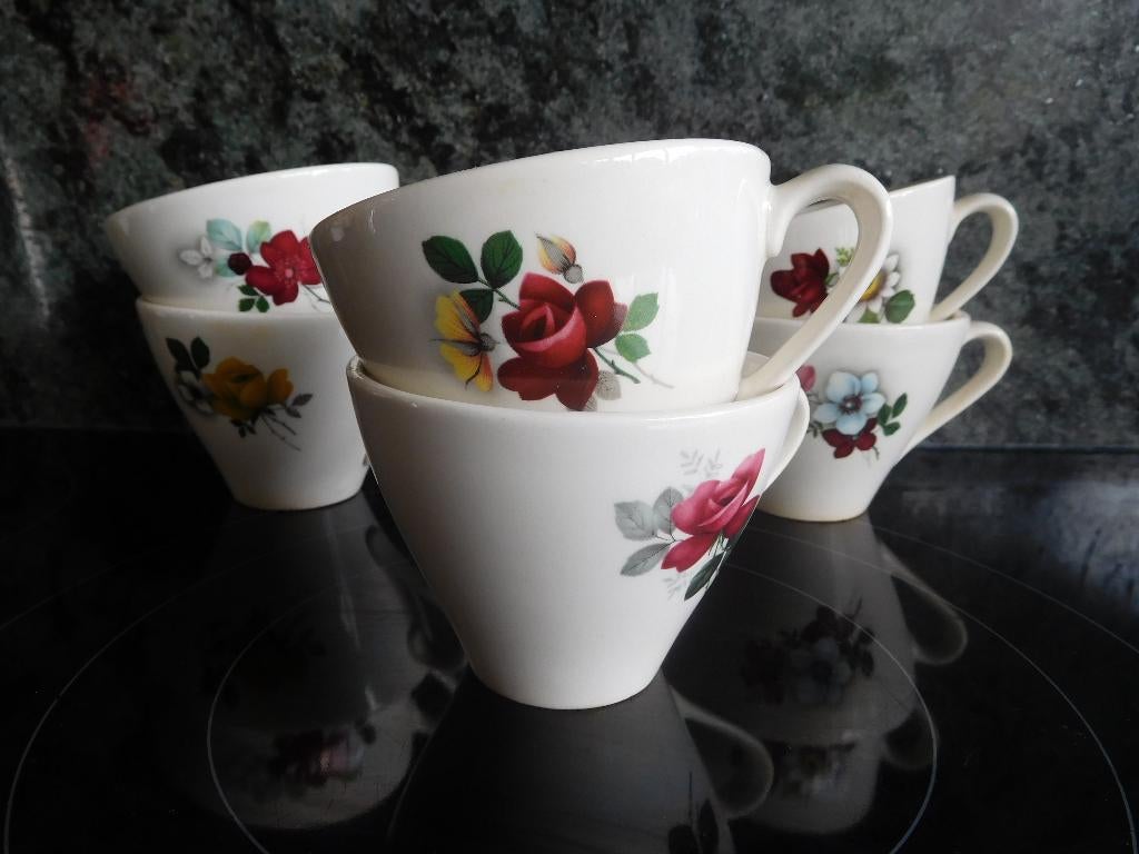 6 Boch La Louvière bekers met bloemenprint, Huis en Inrichting, Keuken | Servies, Ophalen of Verzenden, Gebruikt