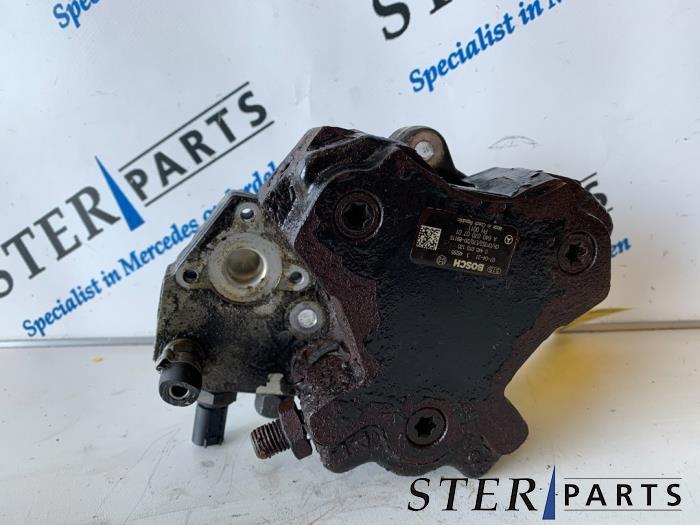 Pompe carburant mécanique d'un Mercedes B-Klasse, Enlèvement ou Envoi, 3 mois de garantie, Utilisé, Mercedes-Benz