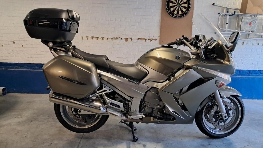 Yamaha FJR 1300 2006, Motoren, 4 cilinders, Cardan-aandrijving, Particulier, Meer dan 35 kW