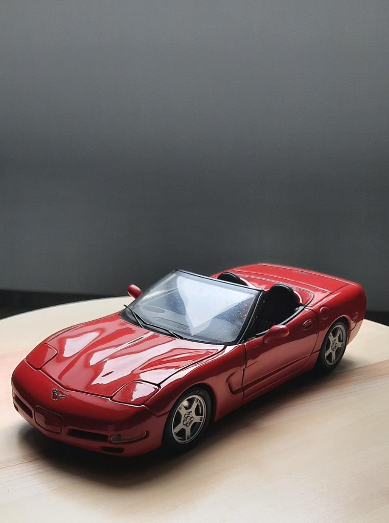 Voiture miniature 1/18 Burago Corvette C5, Enlèvement, Comme neuf, Voiture, Burago