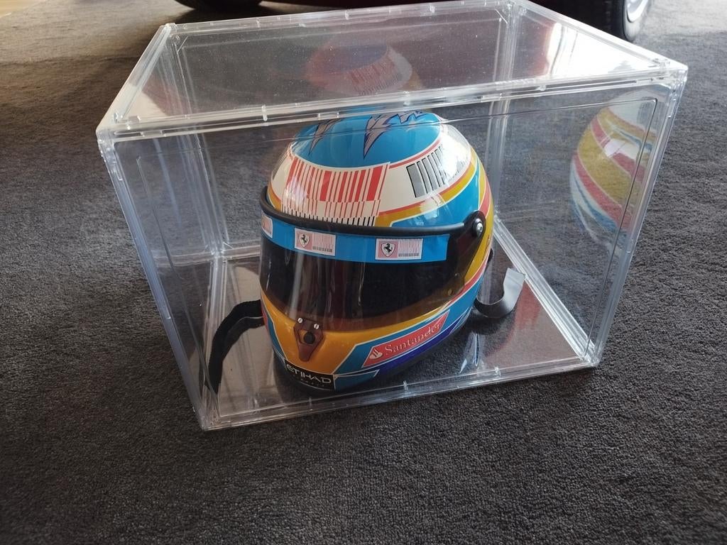 F1 helm Fernando Alonso , Ferrari periode, Enlèvement