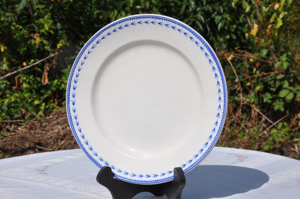 §  assiette tournai (18), Enlèvement ou Envoi