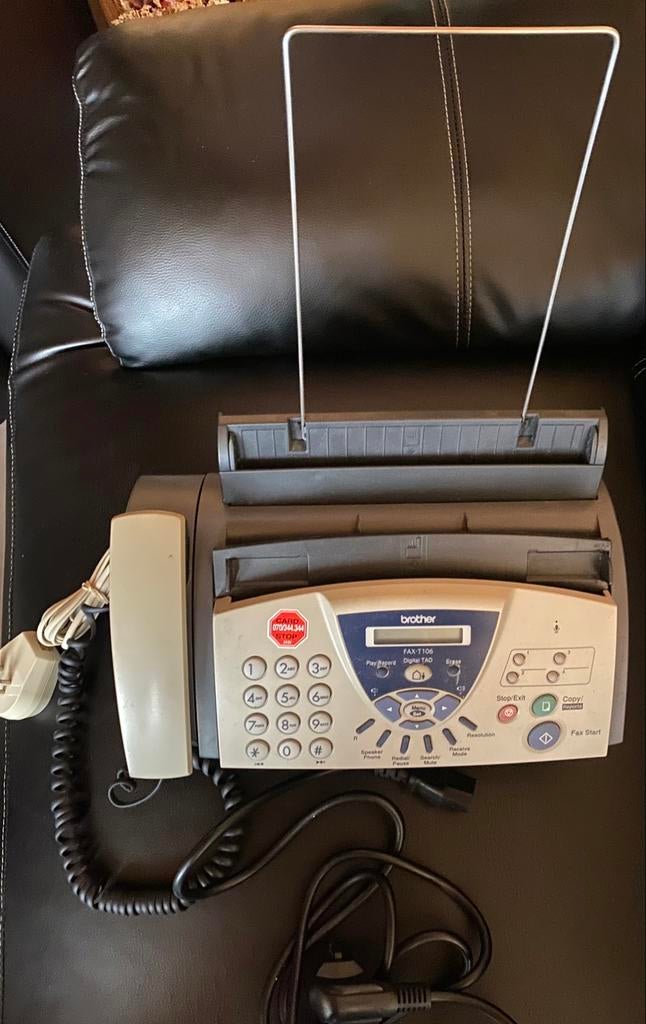Fax - Telefoon - Brother FAX-T106 kopieerapparaat, €15/st, Ophalen of Verzenden, Gebruikt, Fax-Telefoon combi