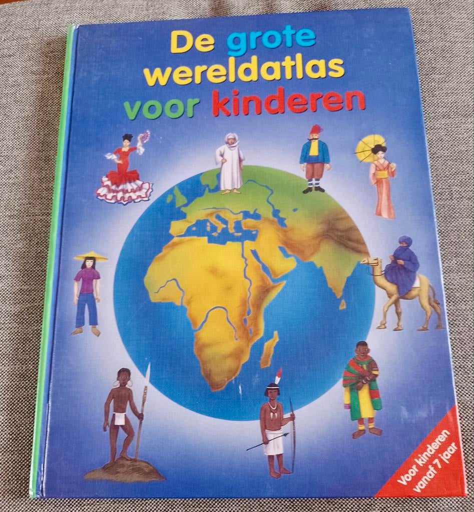 GROTE WERELDATLAS VOOR KINDEREN, Boeken, Atlassen en Landkaarten, Ophalen of Verzenden, Gelezen