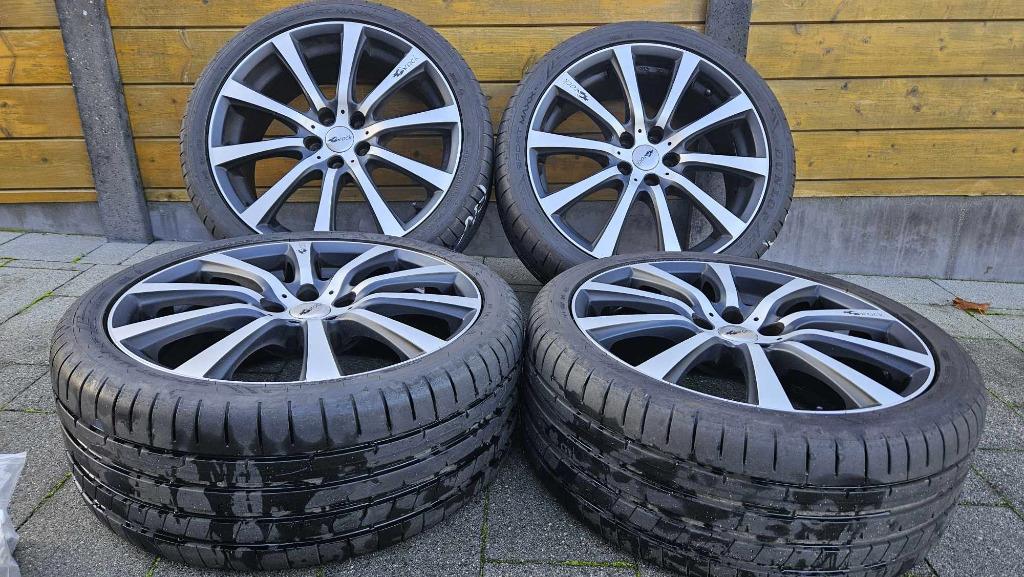 Brock B21 19" velgen + zomerbanden + spoorverbreders, Auto-onderdelen, Gebruikt, 255 mm, Banden en Velgen, Personenwagen