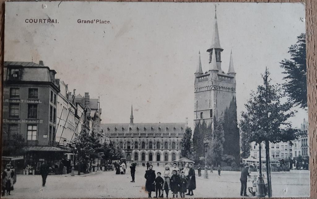 Postkaart Kortrijk COURTRAI grand place grote markt TOP!, Ophalen of Verzenden