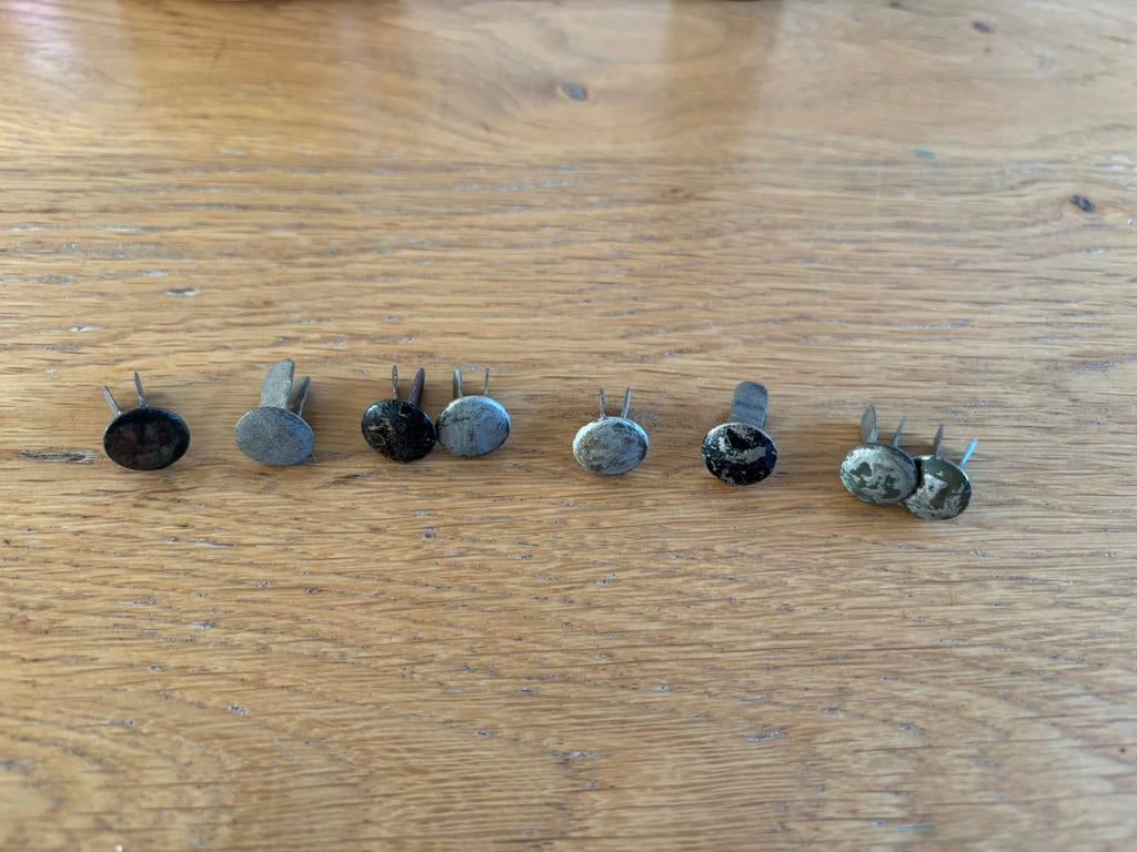 Duitse helm nieten / rivets / washers, Envoi