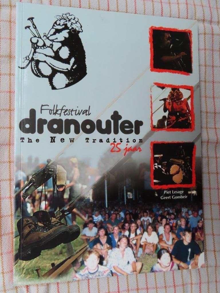 Folkfestival Dranouter The New tradition 25 jaar, Ophalen of Verzenden, Gebruikt, Boek, Tijdschrift of Artikel