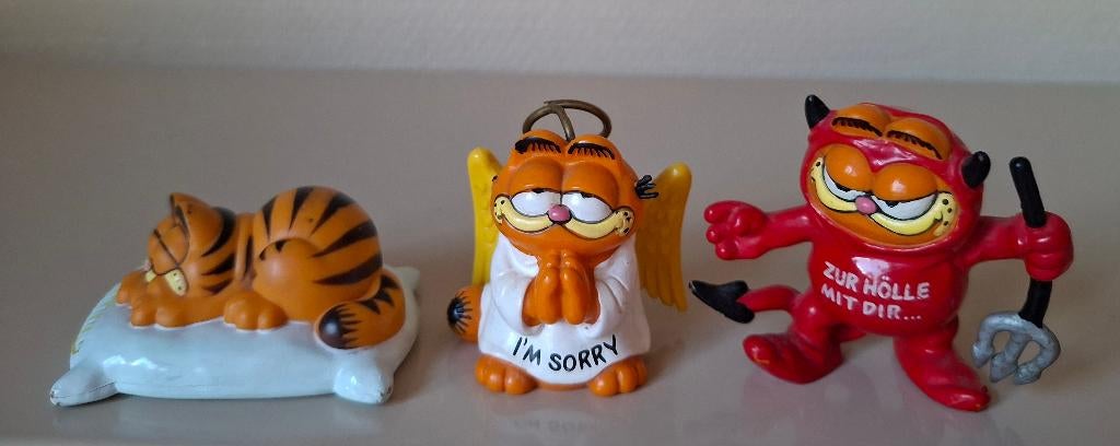 3 Garfield figurines 1978 - 1981 Bully West-Germany, Collections, Enlèvement ou Envoi, Garfield, Comme neuf