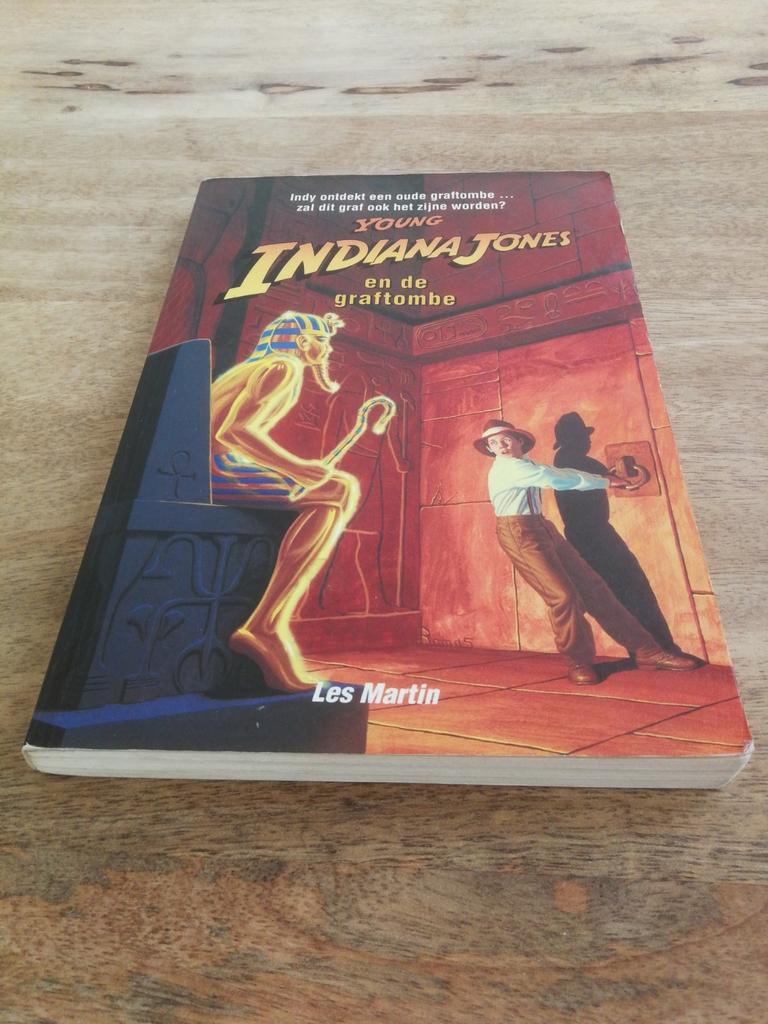 Les Martin - Young Indiana Jones en de graftombe, Boeken, Ophalen of Verzenden, Zo goed als nieuw, Beverly Martin