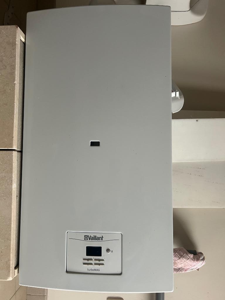 Vaillant TURBOMAG 175/1 T gesloten gasgeiser, Ophalen, Nieuw, Aardgas, Geiser