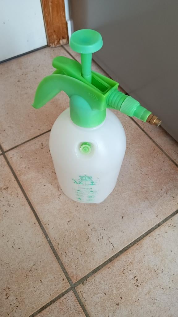 Handsproeier of plantenspuit, Tuin en Terras, Tuinsproeiers, Ophalen of Verzenden, Zo goed als nieuw, Handsproeier