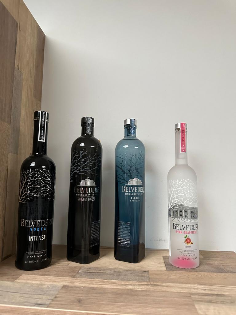 Lots bouteilles de vodka Belvedere, Verzamelen, Ophalen of Verzenden, Zo goed als nieuw