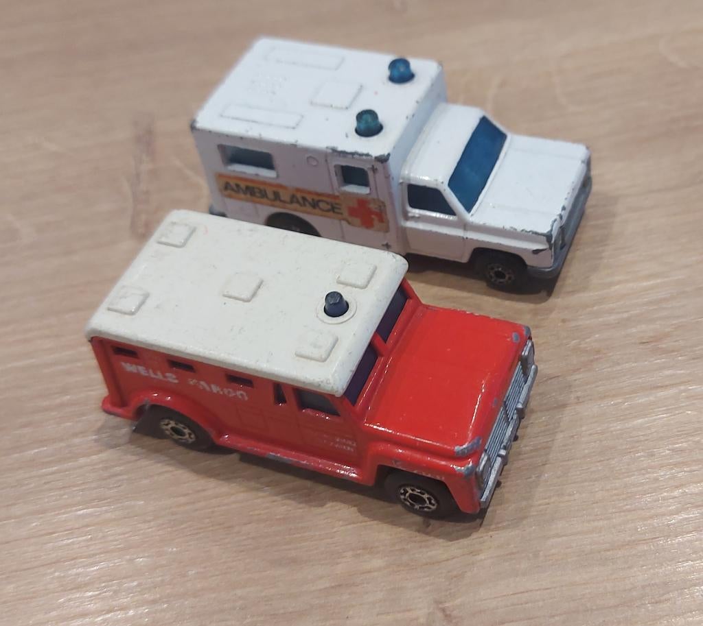 Matchbox nr 41 en 69, Ophalen of Verzenden, Gebruikt, Bus of Vrachtwagen