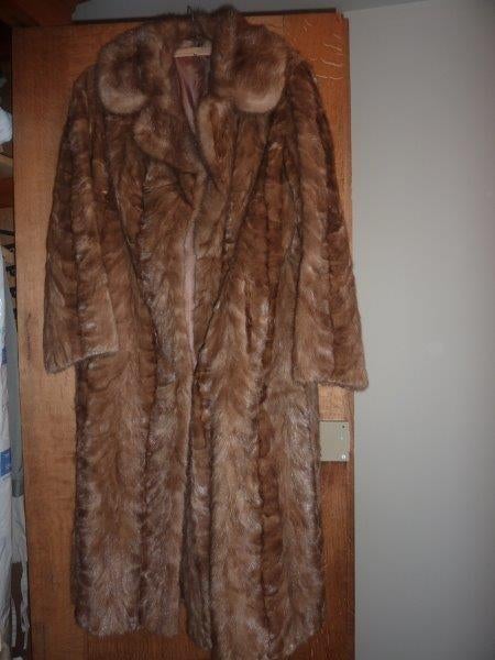 2 Mantels  maat 48-50, Ophalen