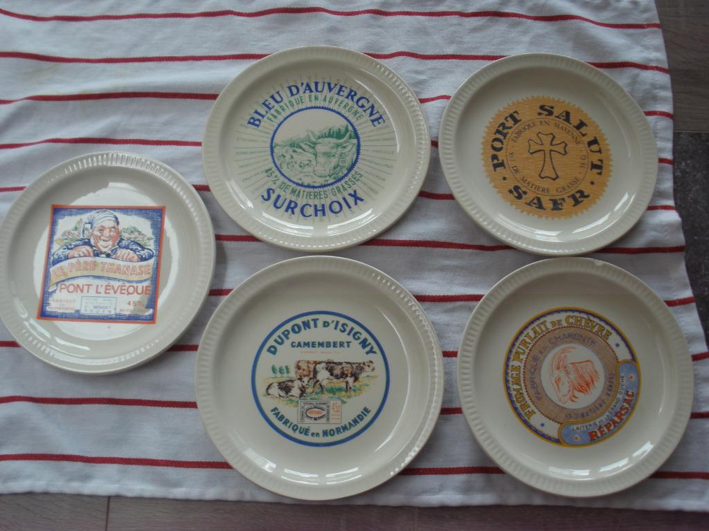 Assiettes à fromages de France, Maison & Meubles, Assiettes(s), Enlèvement ou Envoi, Comme neuf, Autres styles