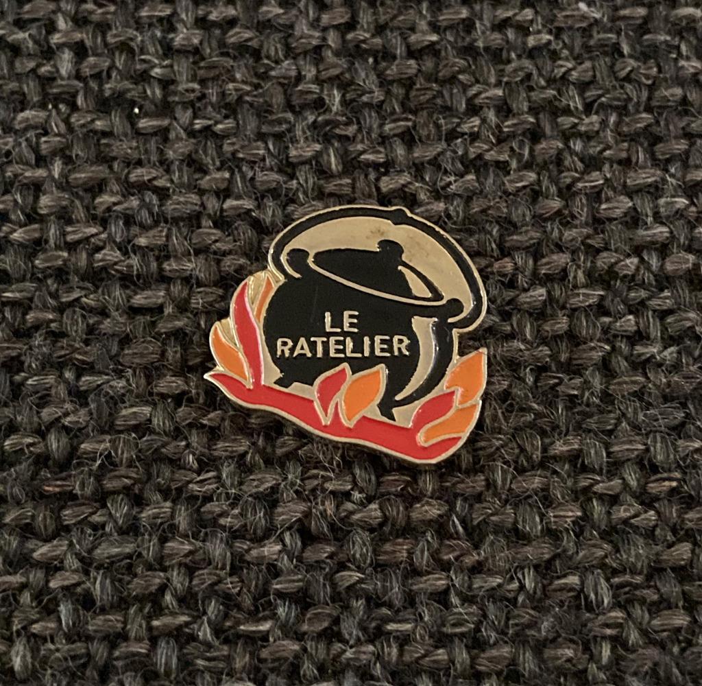 PIN - LE RATELIER, Envoi, Utilisé, Autres sujets/thèmes, Insigne ou Pin's