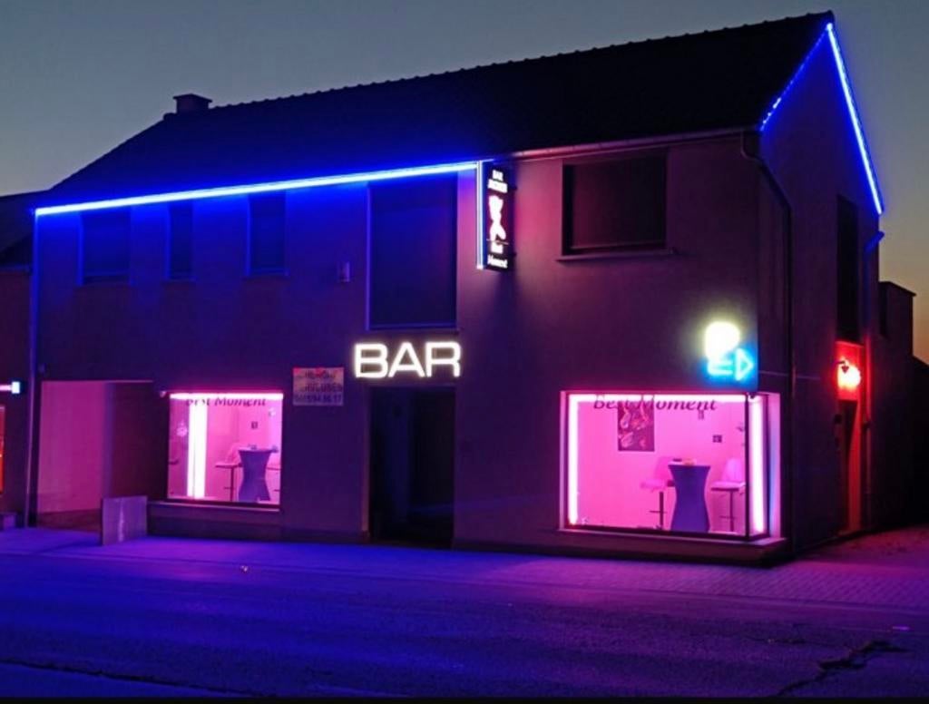 Bar A Champagne Sombreffe, Contacts & Messages, Événements
