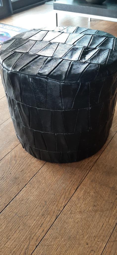 Zwarte, patchwork poef, Ophalen, Overige materialen, Minder dan 50 cm, Gebruikt