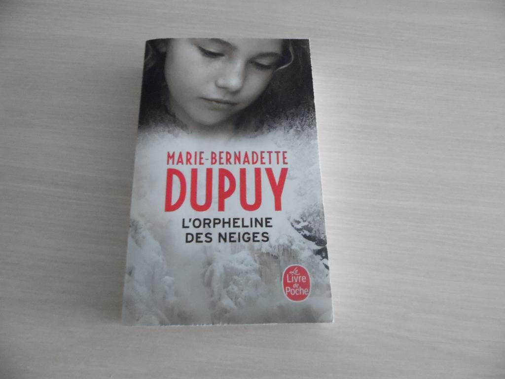 L'ORPHELINE DES NEIGES MARIE- BERNADETTE DUPUY   6 TOMES, Livres, Romans, Comme neuf, Europe autre, Enlèvement ou Envoi, Marie bernadette Dupuy